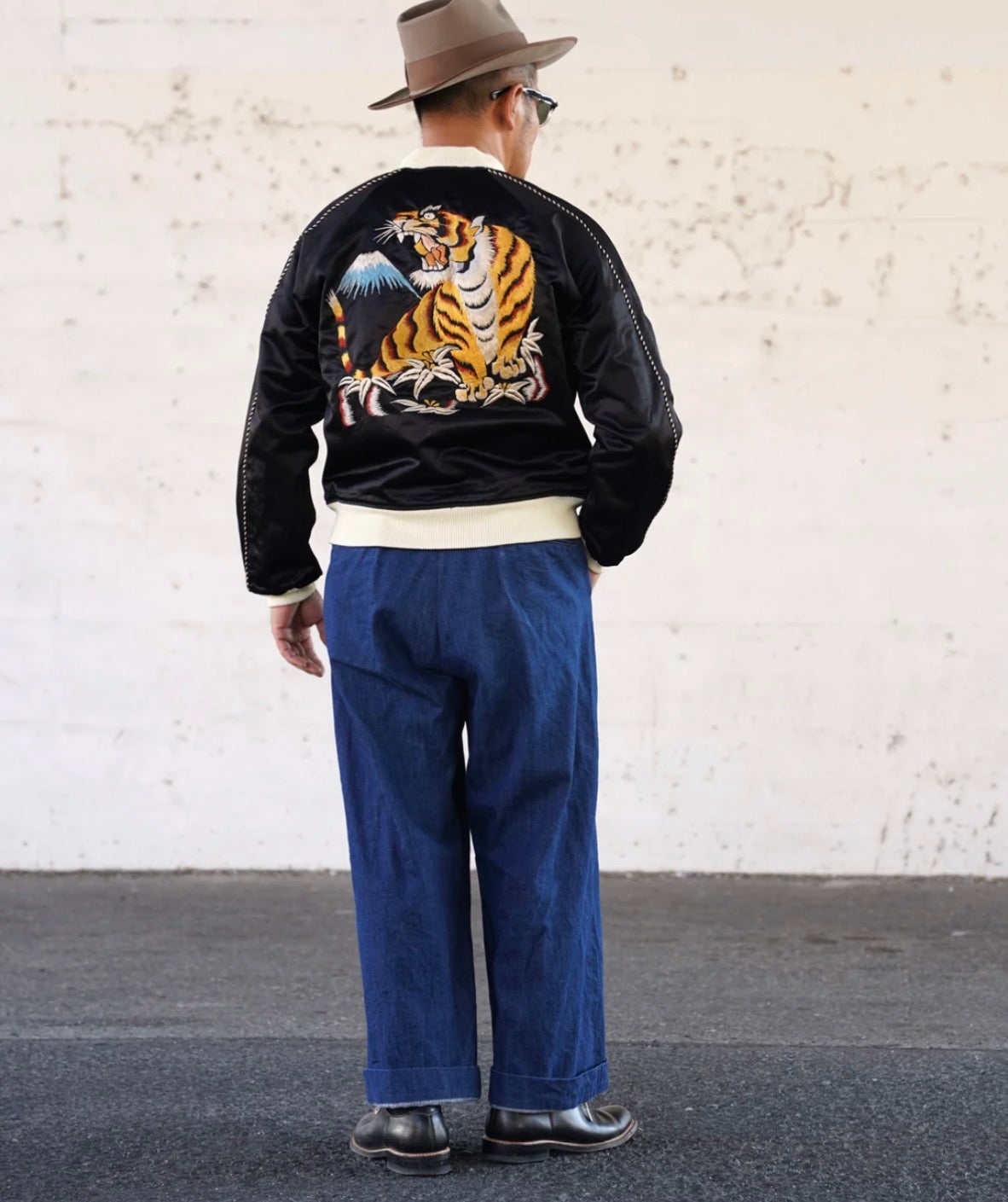 (Pre-order) The Groovin High - 270404 Tiger Embroidery Sports Jacket (Deposit HKD100)