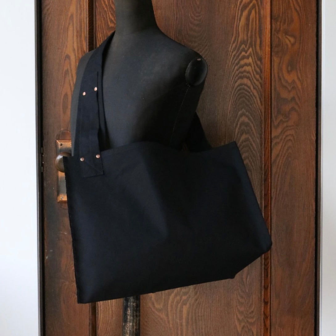 LaborDay & Co. - Delivery Bag (Black)