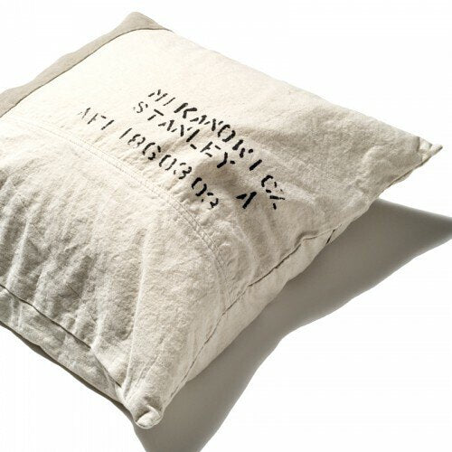 BasShu - Stencil Cushion