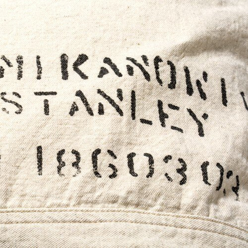 BasShu - Stencil Cushion