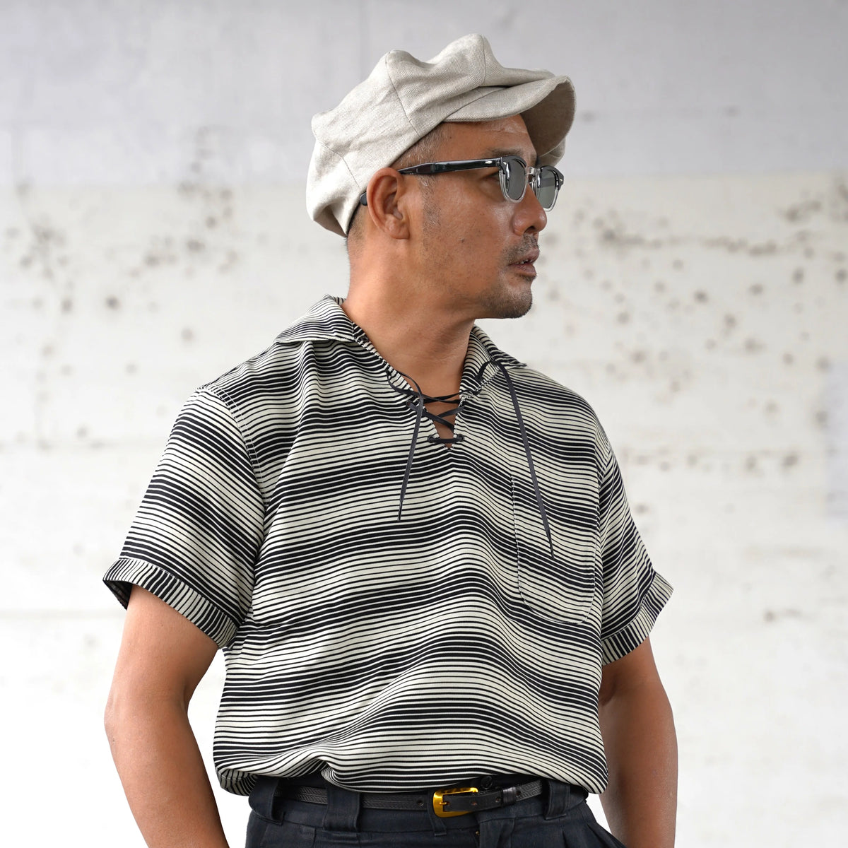(Pre-Order) The Groovin High - 270122 Lace-Up Border Pullover Shirt (Deposit HKD100)