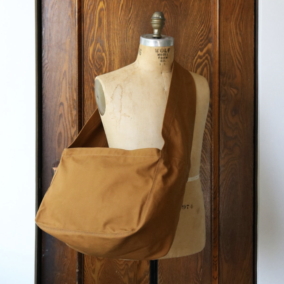 LaborDay & Co. - Newspaper Boy Bag (Camel)