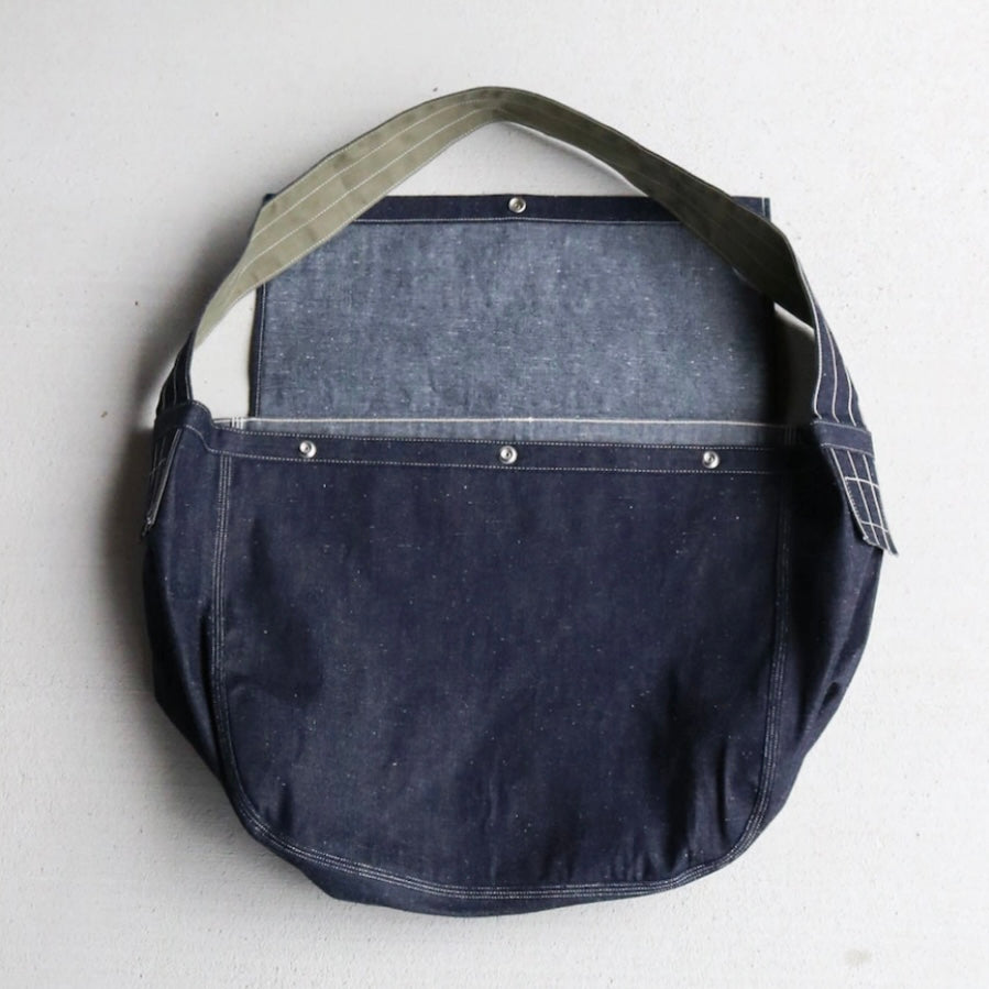 LaborDay & Co. - GAME BAG (Denim)