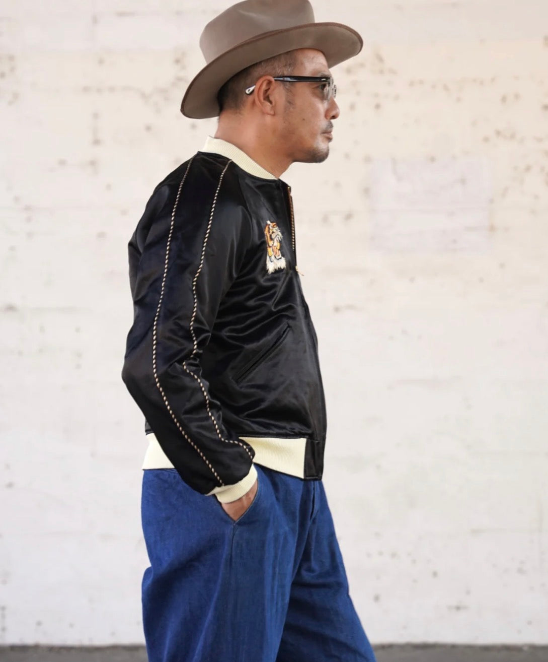 (Pre-order) The Groovin High - 270404 Tiger Embroidery Sports Jacket (Deposit HKD100)