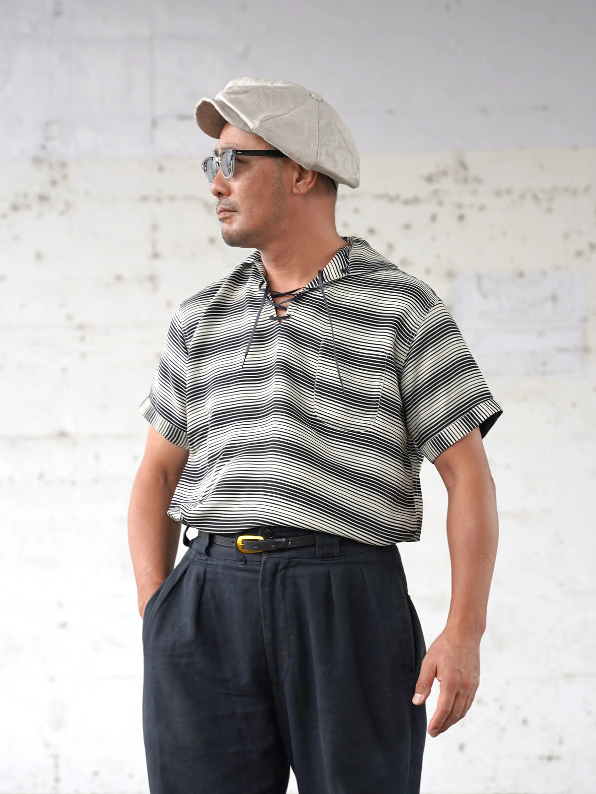 (Pre-Order) The Groovin High - 270122 Lace-Up Border Pullover Shirt (Deposit HKD100)