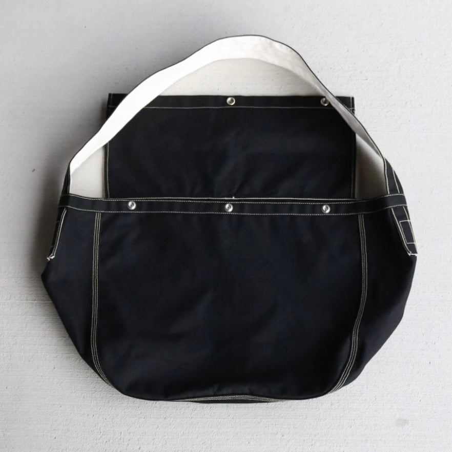 LaborDay & Co. - GAME BAG (Black)